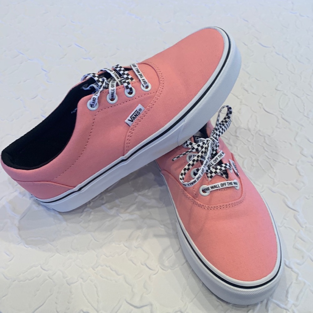 Vans pink size 6.5 nwob never worn